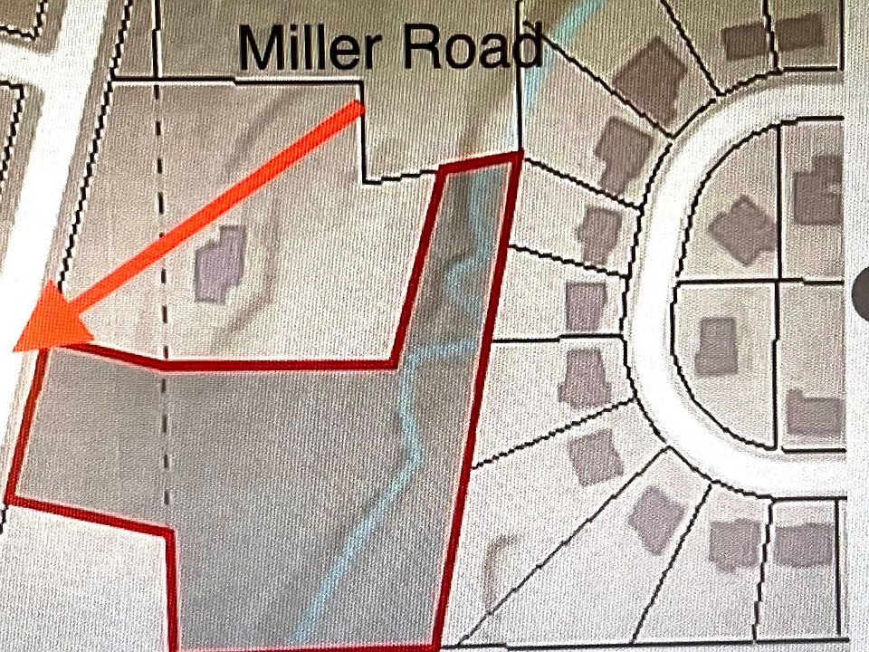 2nd image of 3332 Miller Rd