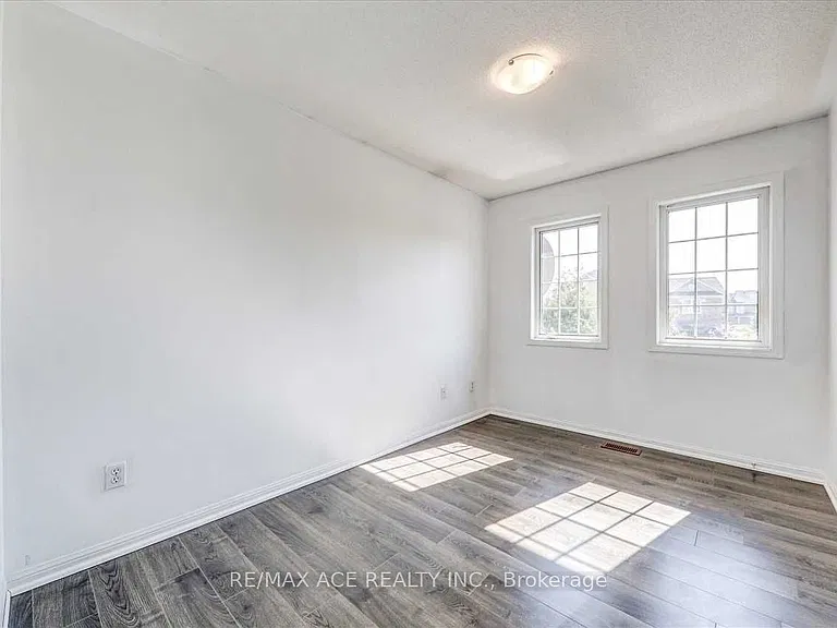35 Pitchpine Dr — Photo 22