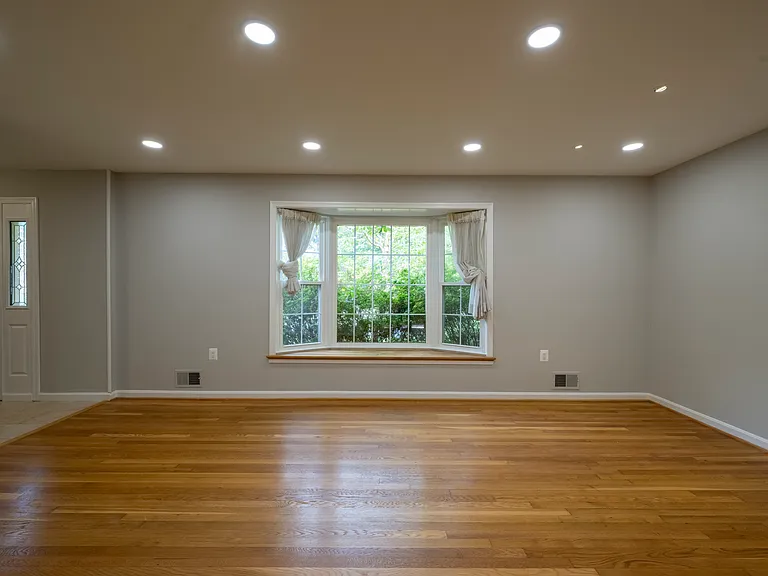 8808 Liberty Ln — Photo 14