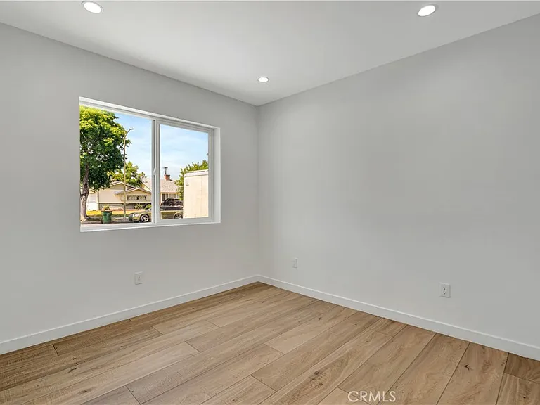 16654 Horace St — Photo 11