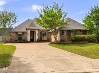 903 Timberton Dr, Pearl, MS 39208