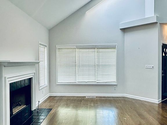 3rd image of 2460 Oostanaula Dr