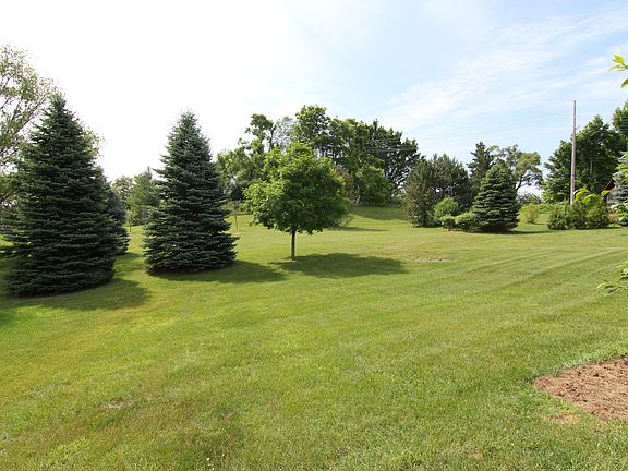 2nd image of 1566 Marshbank Dr