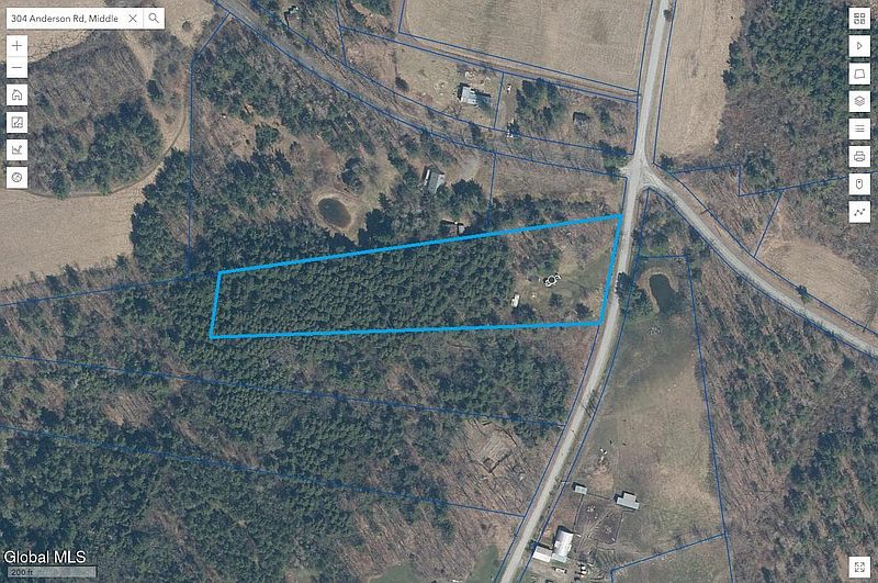 3rd image of 304 Anderson Road