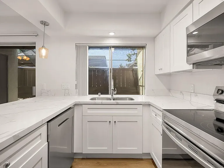 7982 Mission Center Ct #C — Photo 3