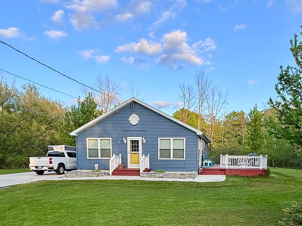 1st image of 9173 Applewood St
