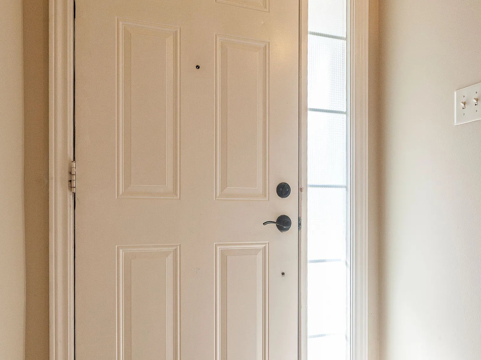 4 bed, $3,500 — Photo 4