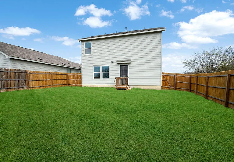 5703 Dewberry Run — Photo 32