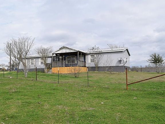 2nd image of 755 Sierra Dr