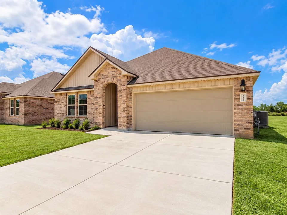 113 Nova Lake Dr