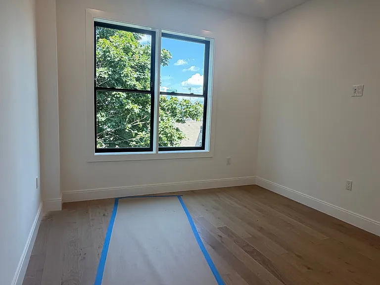 1439 Tremont St #6A — Photo 7
