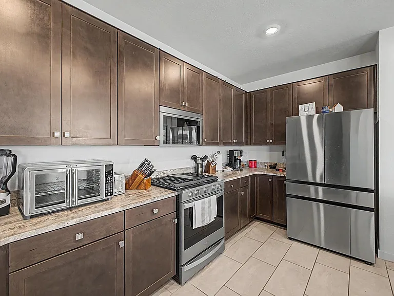 2548 W Grenadine Rd — Photo 13