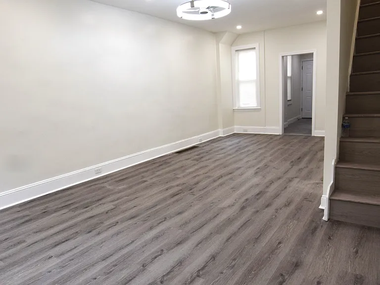 3222 Salmon St — Photo 2