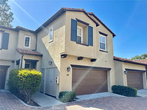 140 Paseo Vis Photo 1