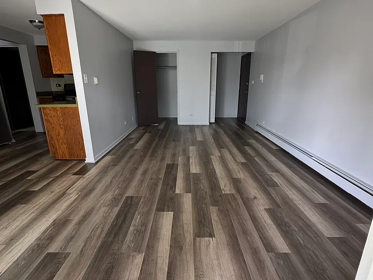 12818 Carriage Ln #2SE — Photo 10