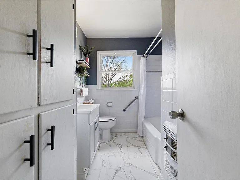 1308 Rose Ave — Photo 8