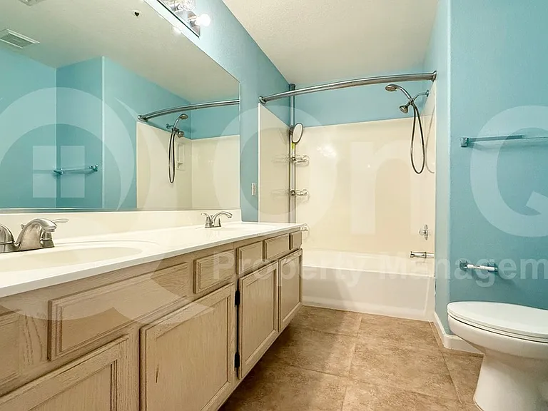 9405 E Presidio Rd — Photo 32