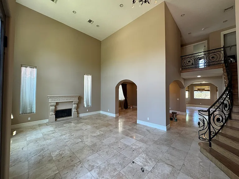 4960 Chimineas Ave — Photo 3