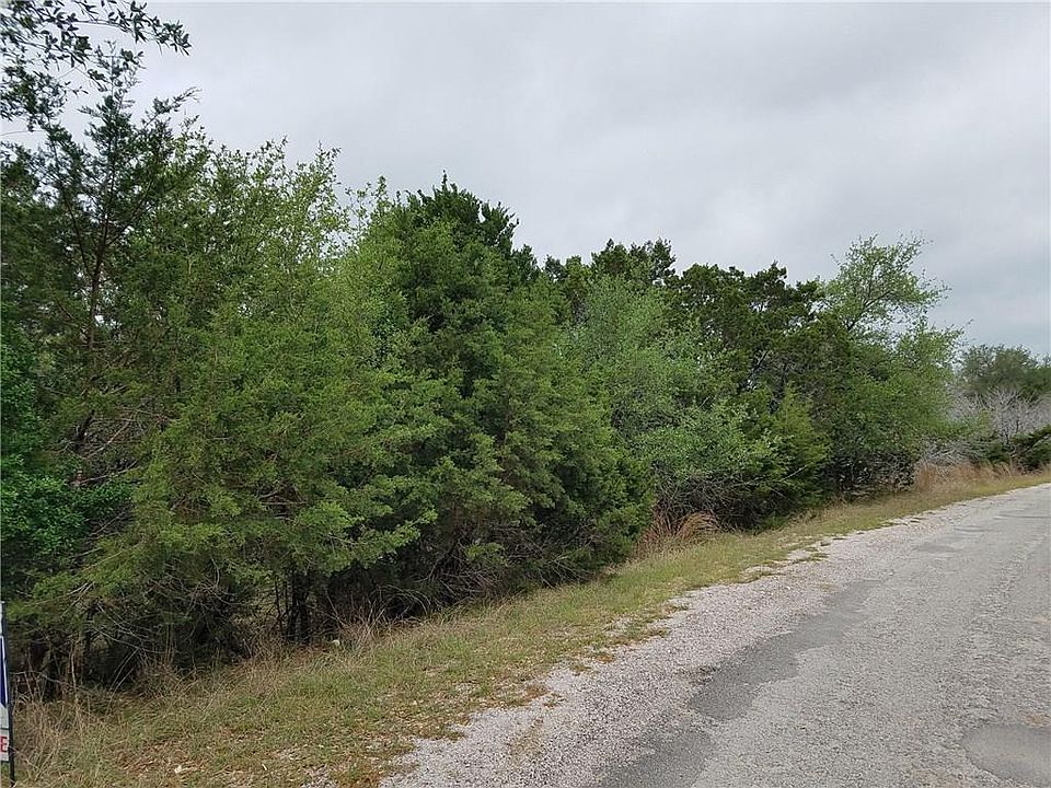 2nd image of 21705 Oxford Dr