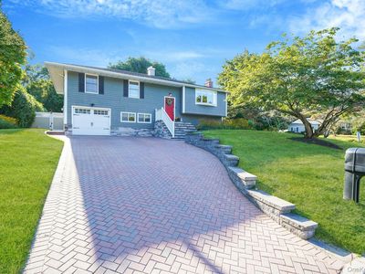 55 Lolly Lane W, Centereach, NY, 11720