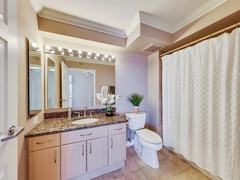 1720 Maple Ave #2020 — Photo 24