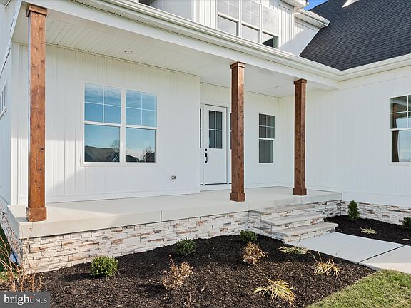 5th image of 26204 Tuscany Dr