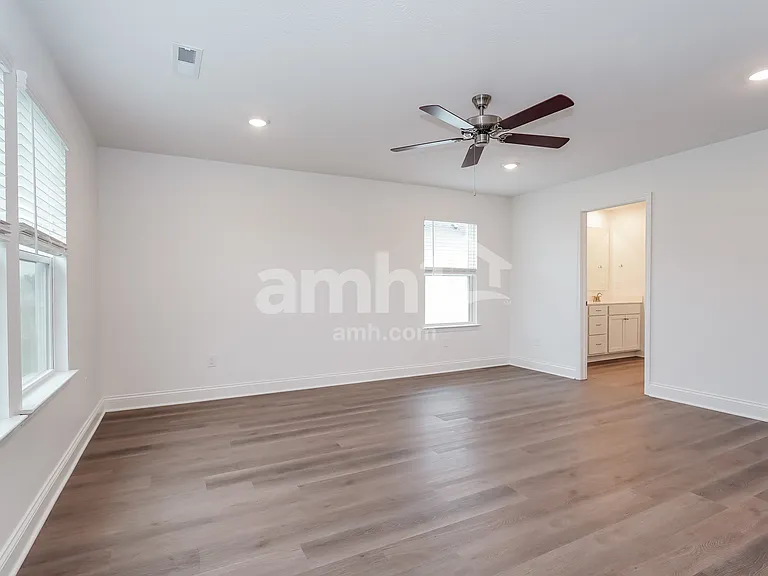 897 Heritage Blvd — Photo 11