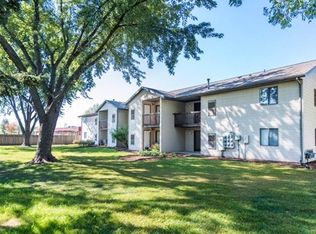 35 Hart Rd APT 1, Sun Prairie, WI 53590