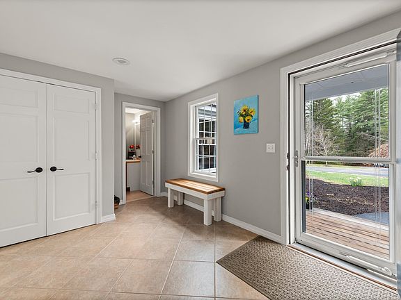 4th image of 85 Willow Brook Road