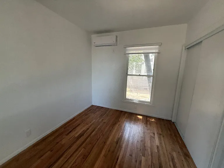 405-417 N Euclid Ave — Photo 17