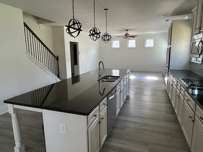 Sienna Valley Dr — Photo 4