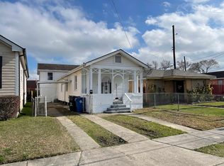 2105 Clouet St, New Orleans, LA 70117