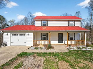 120 Red Bud Ln, Hilham, TN 38568