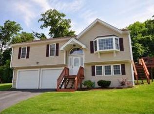 6 Bella Ln, Worcester, MA 01607