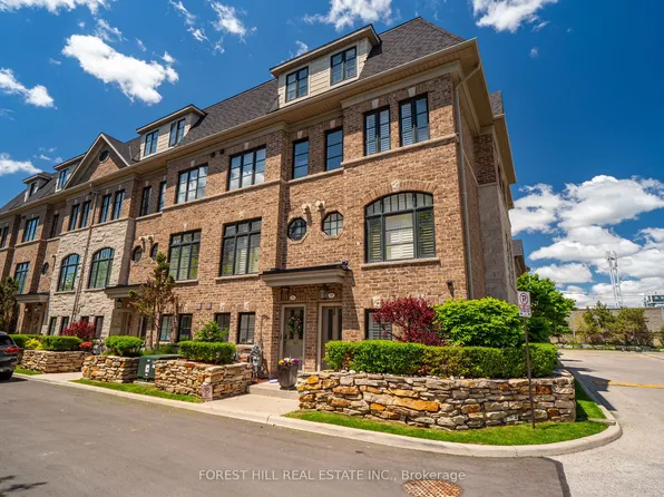 78 Cormier Hts, Toronto, ON M8Z 0B5