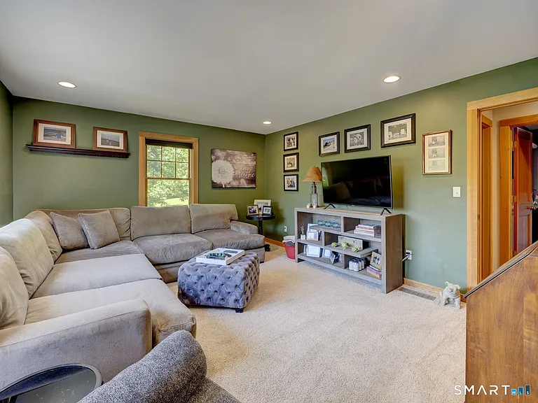 8 Deming Rd — Photo 15