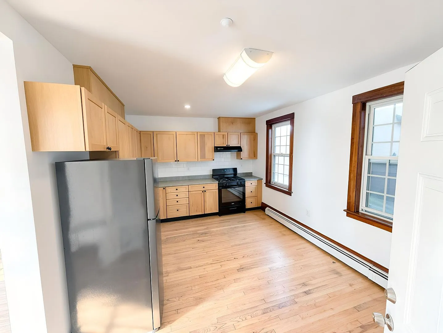 45-49 8th Street — Photo 3