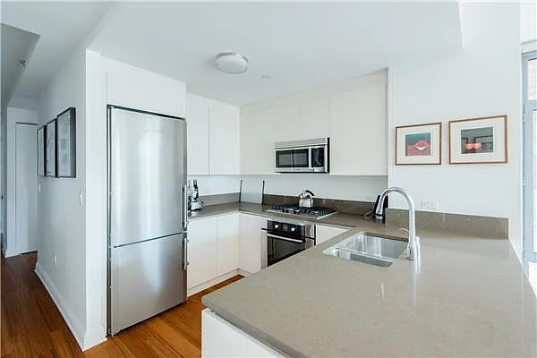 Sold by (Legacy) Elegran | media 1