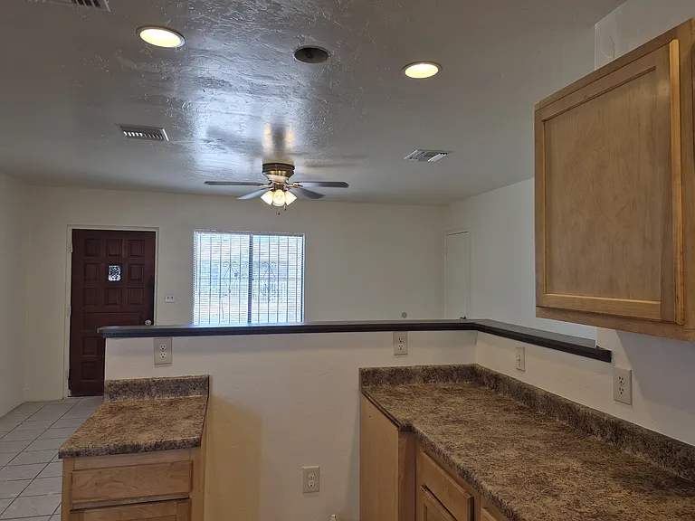 2810 E Norton Vis — Photo 13