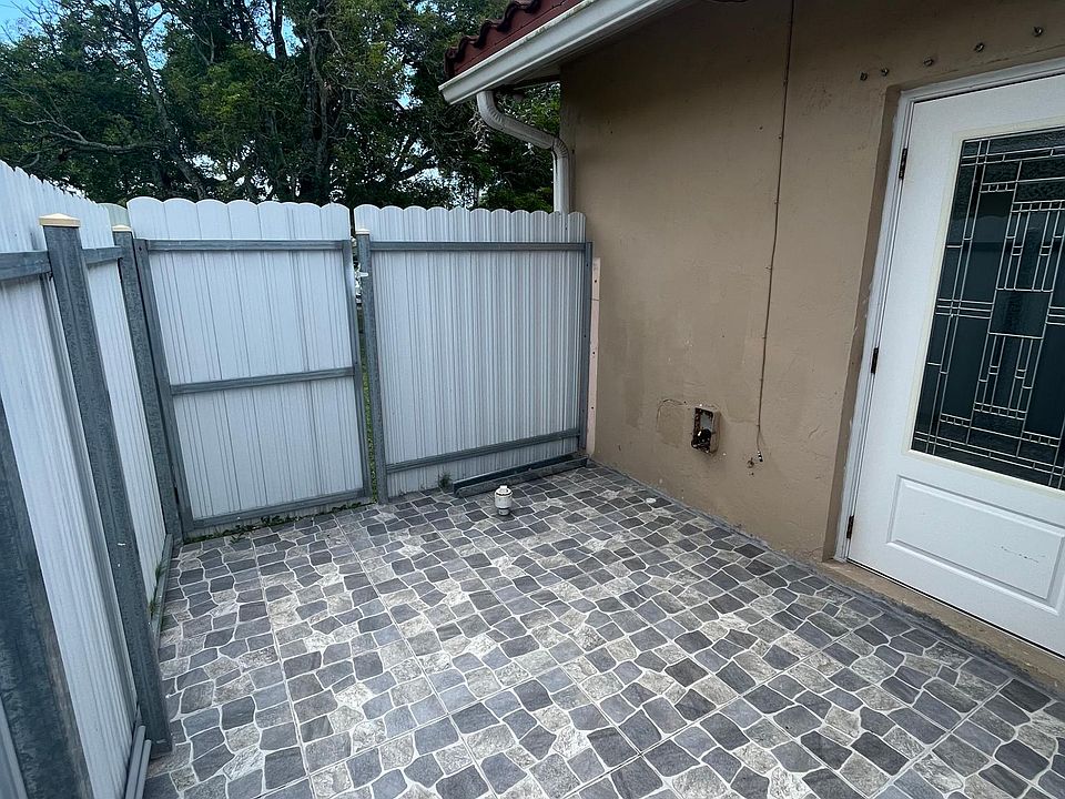 1st image of 19640 Sterling Dr #2