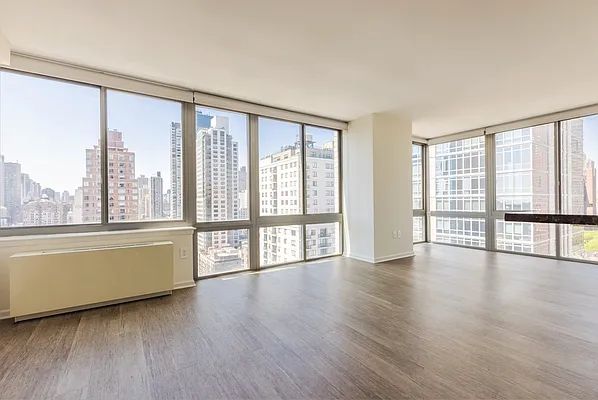 Rented by Greystar | media 4