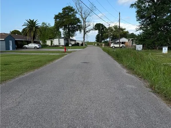 171 Nicholas St, Hahnville, LA 70057