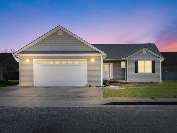 411 W 2nd St, Jasper, TN 37347