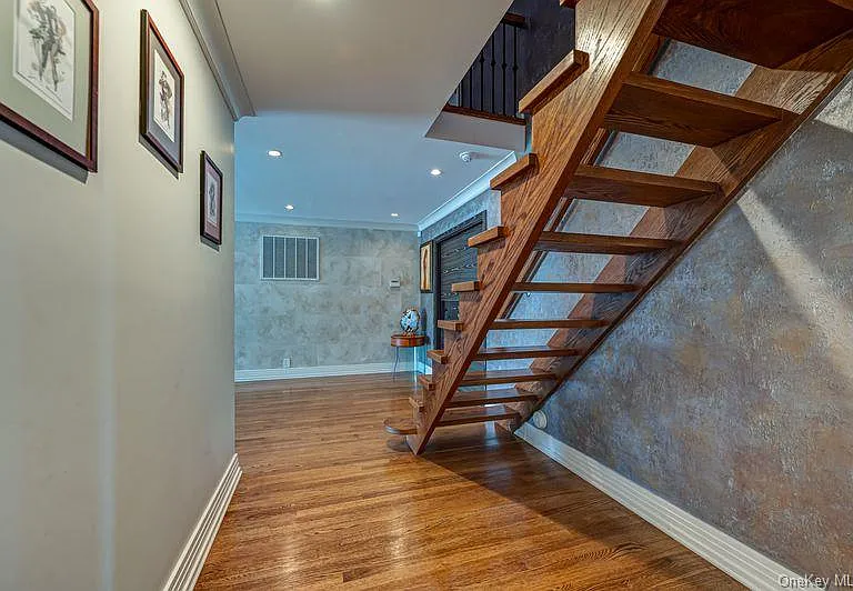 37 Crescent Cove Cir — Photo 29