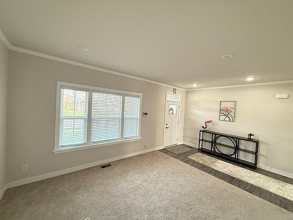 5th image of 2698 Dorset Dr