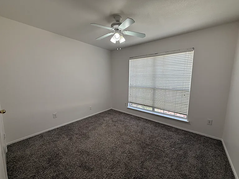 4316 Giovanni Dr — Photo 20