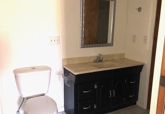 5th image of 555 SE Stiles Way