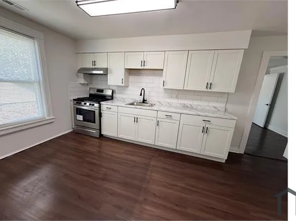 25 S Main St, Wharton, NJ 07885