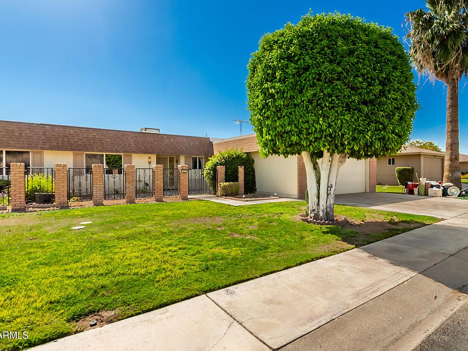 1st image of 10527 W Saratoga Circle