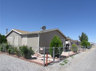 31 W Old Mine Rd, Pahrump, NV 89048
